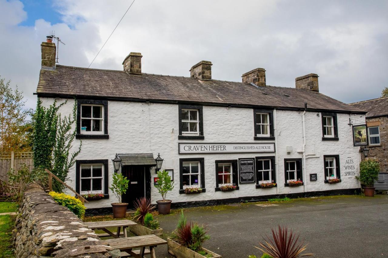 Craven Heifer Ingleton Hotel Ingleton  Exterior photo